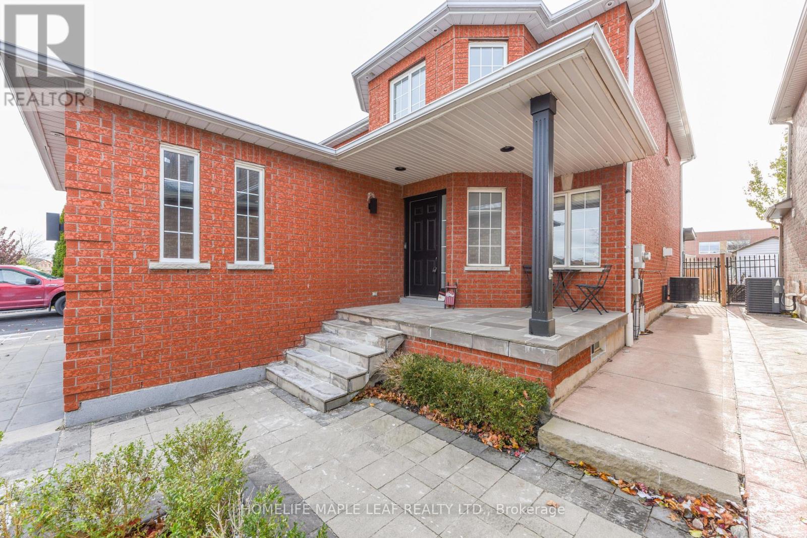 7 SOUTHBURY MANOR DRIVE