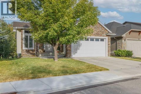 462 Crystal Green Manor Okotoks AB T1S0A3