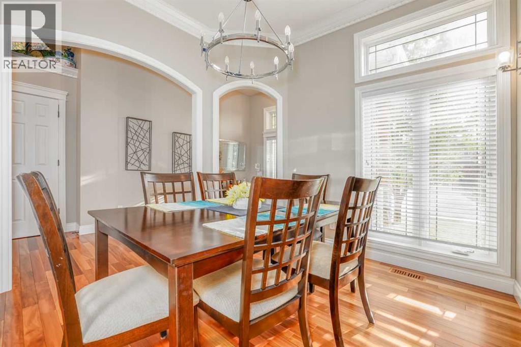 462 Crystal Green Manor