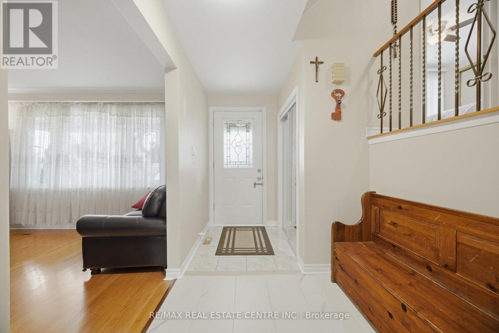 3590 FIELDGATE DRIVE