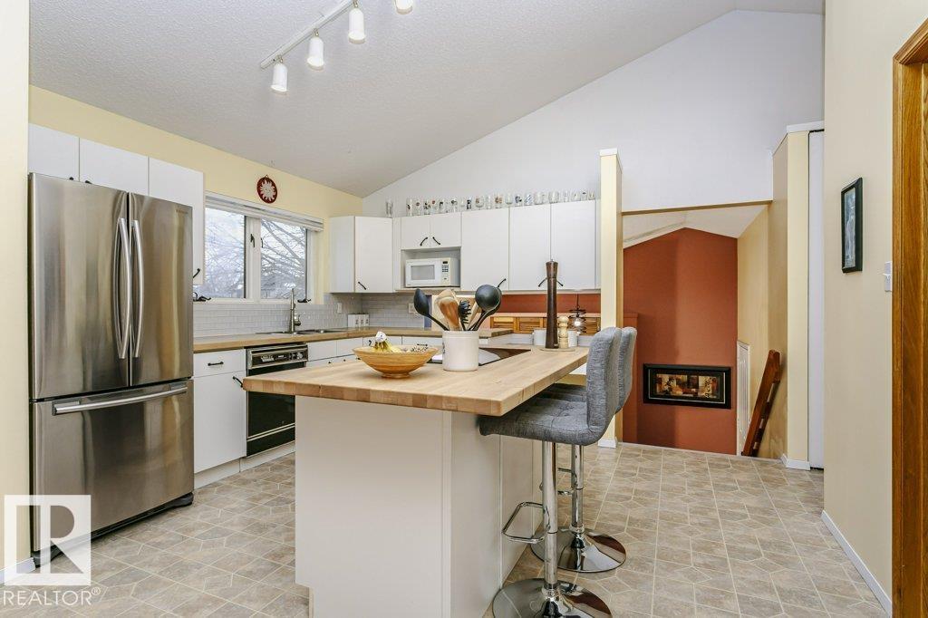 15004 103 AV NW