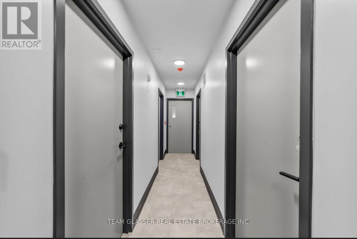 UNIT 14 - 400 SCENIC DRIVE