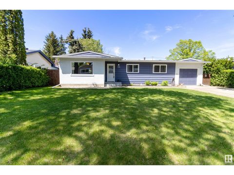 392 CONIFER ST Sherwood Park AB T8A1M5