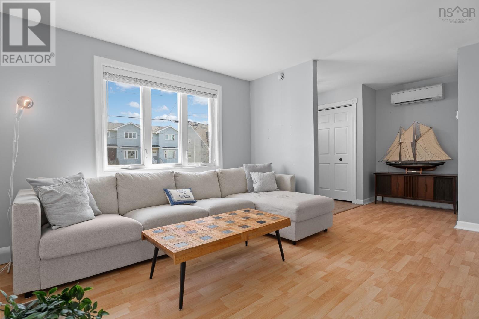 195 Greenwood Avenue