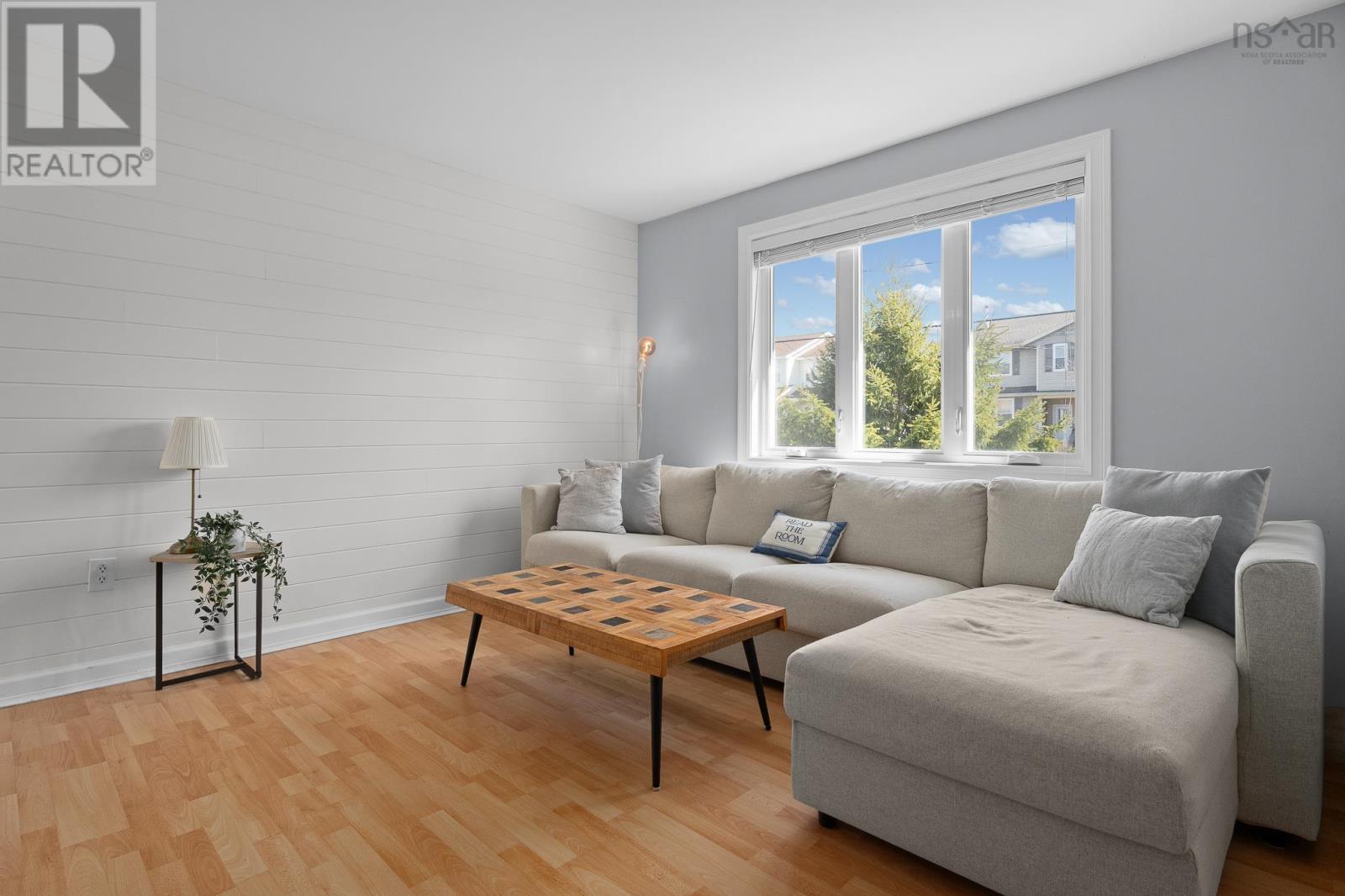 195 Greenwood Avenue