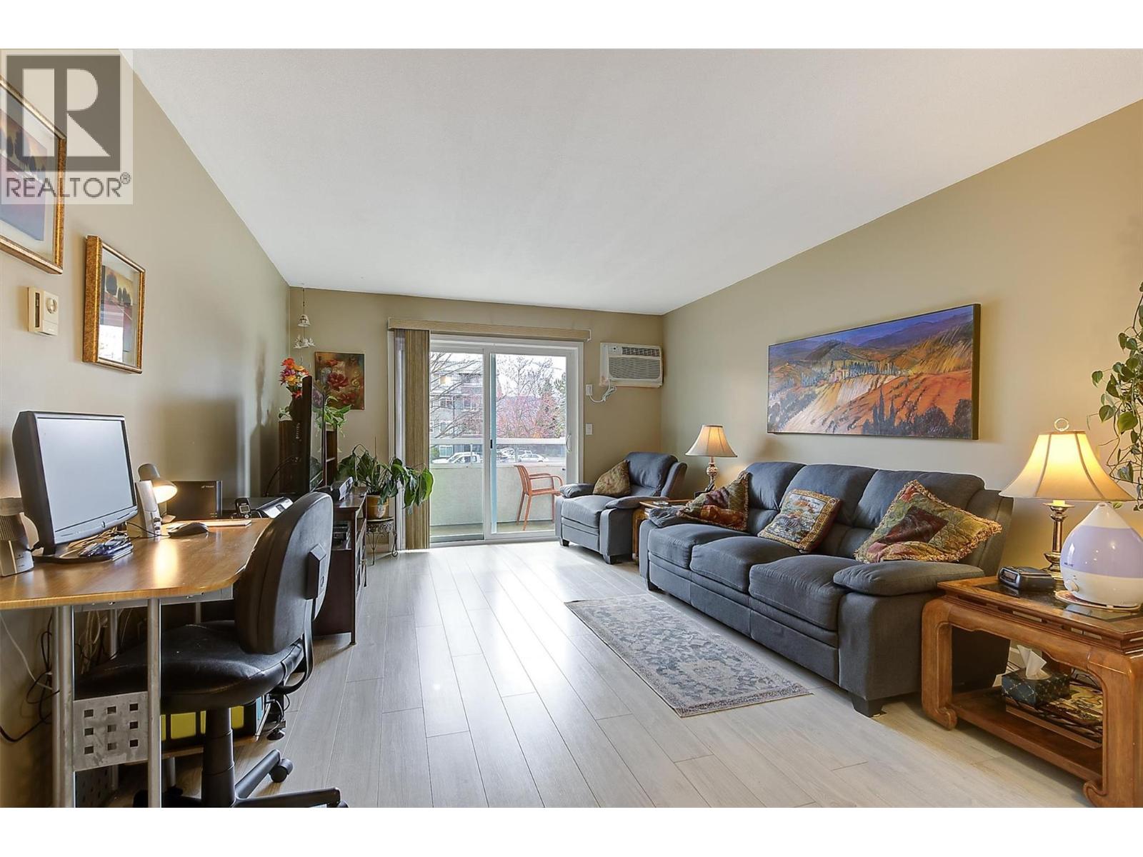 3155 De Montreuil Court Unit# 212