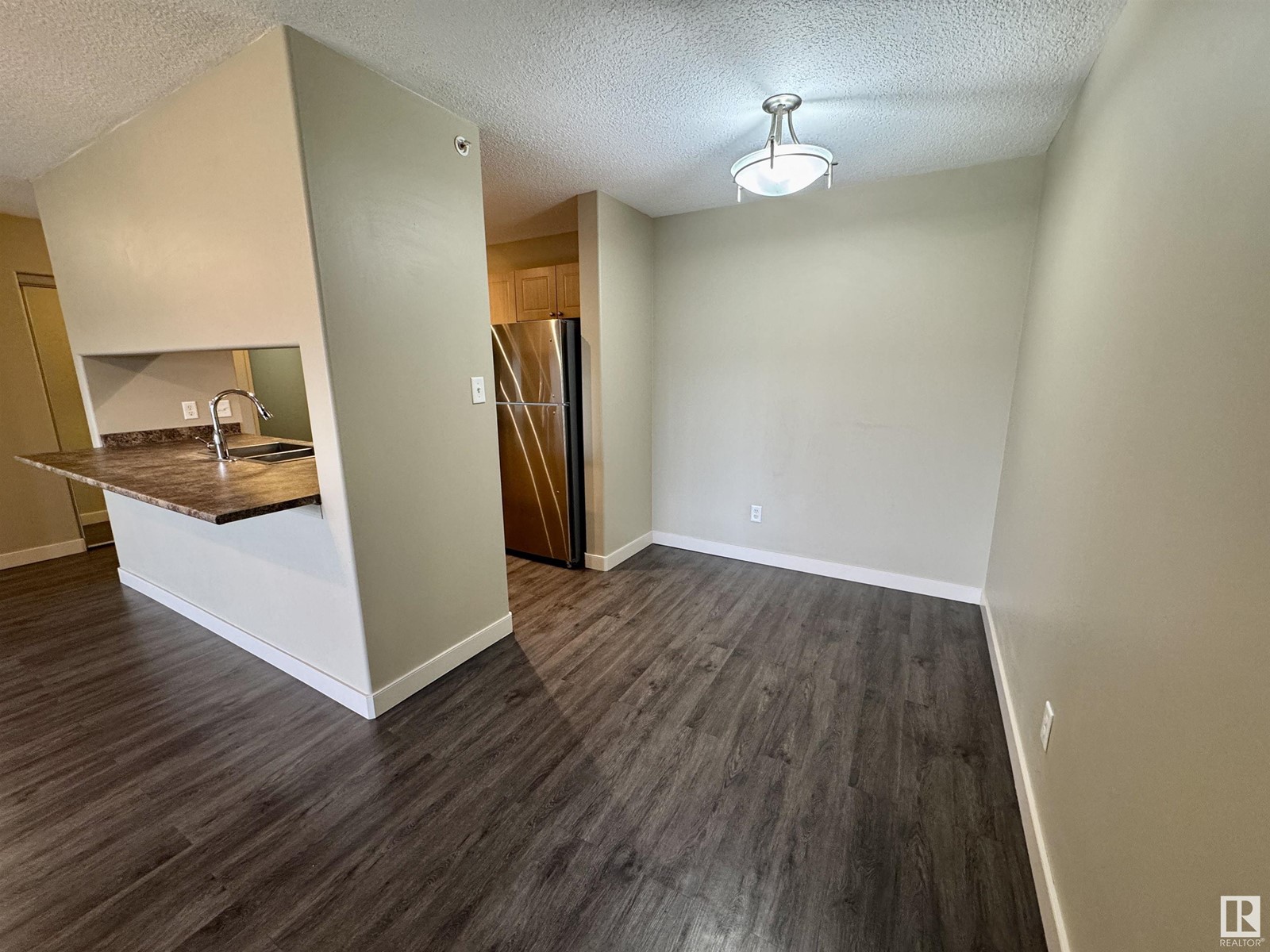 #417 70 WOODSMERE CL