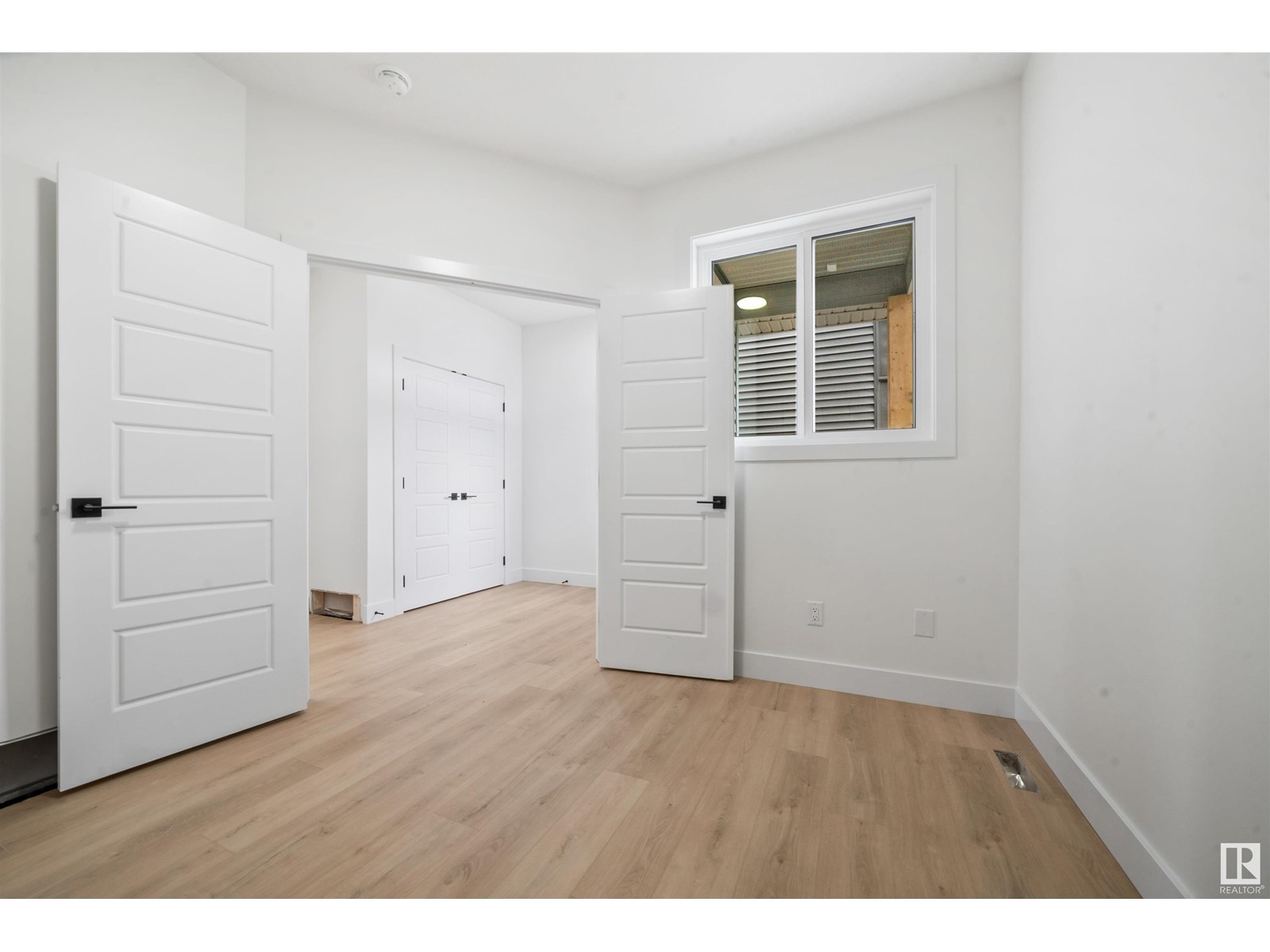 66 EDGEFIELD WY