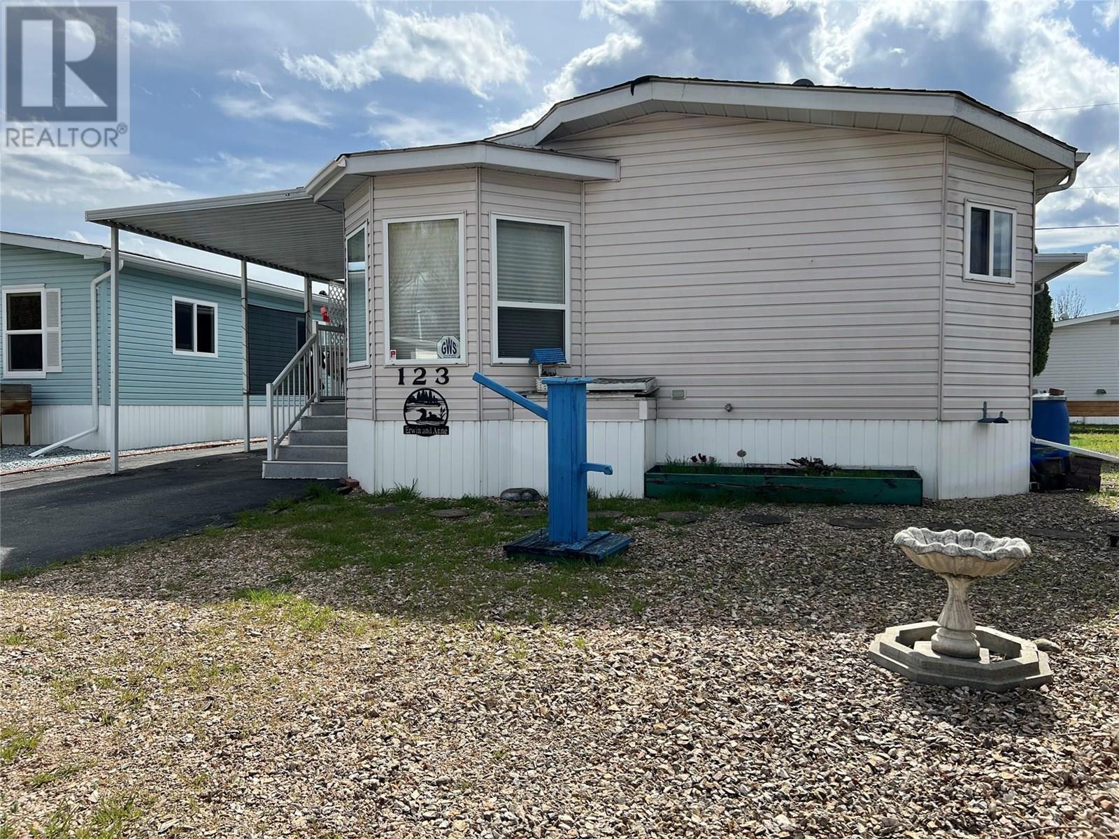 5484 25 Avenue Unit# 123