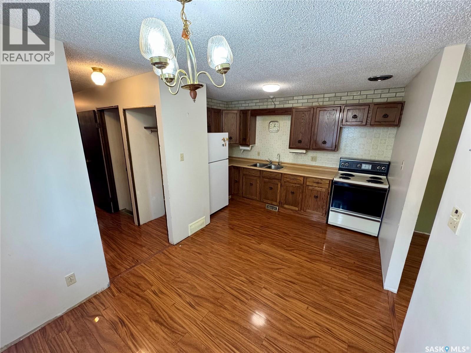 7303 Blakeney DRIVE