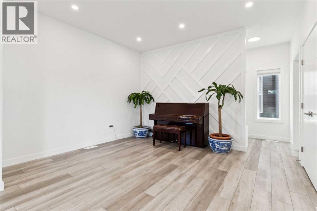 51 Midgrove Drive SW