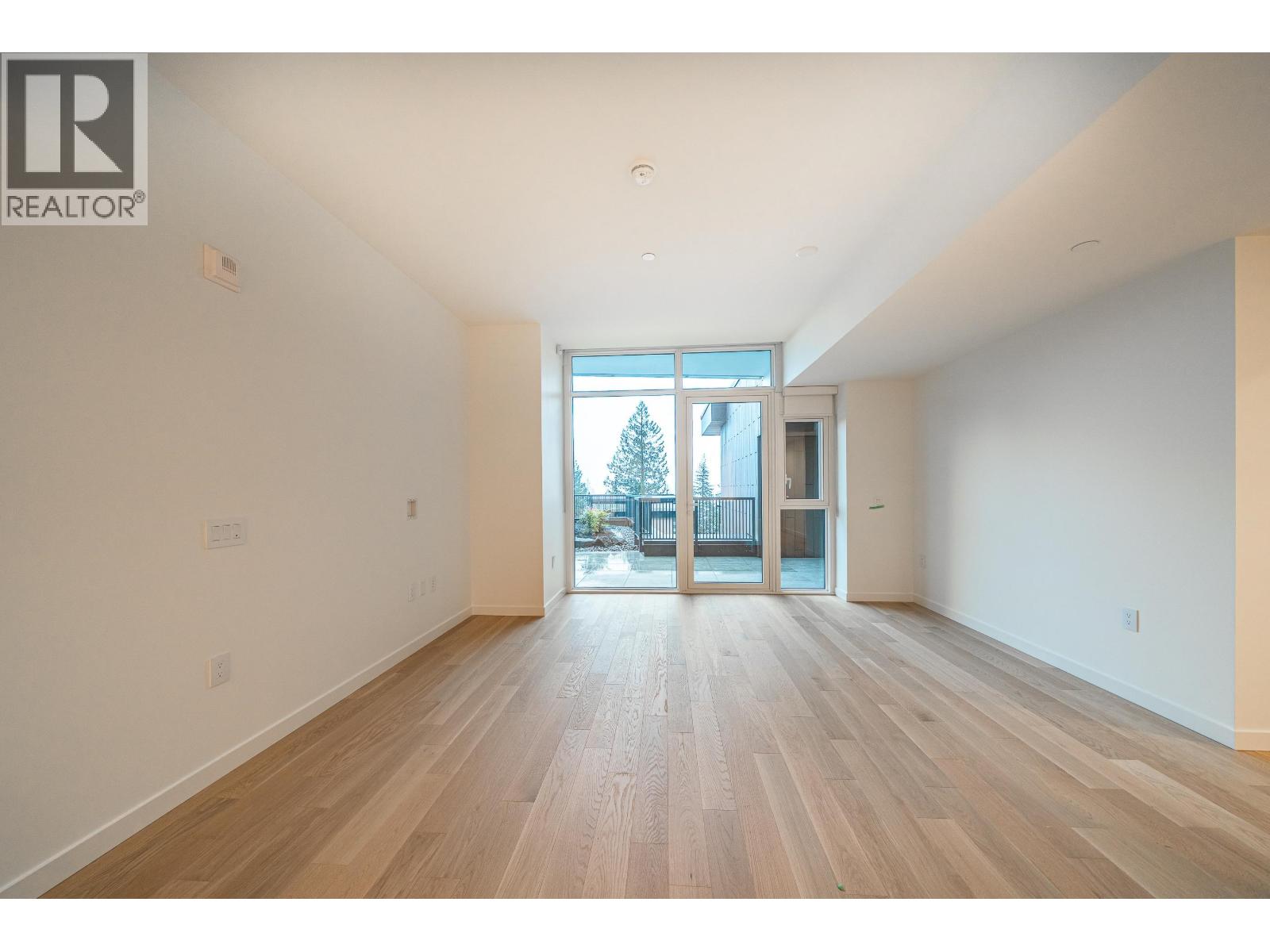 307 3963 UPLANDS WAY