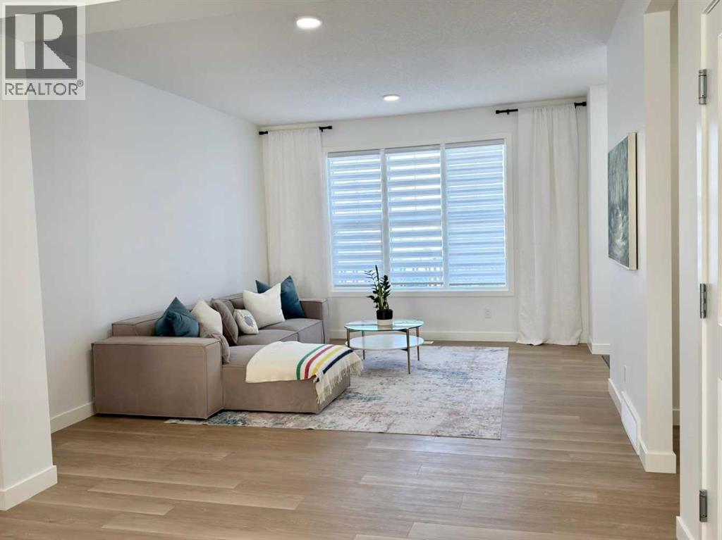 83 Legacy Passage SE