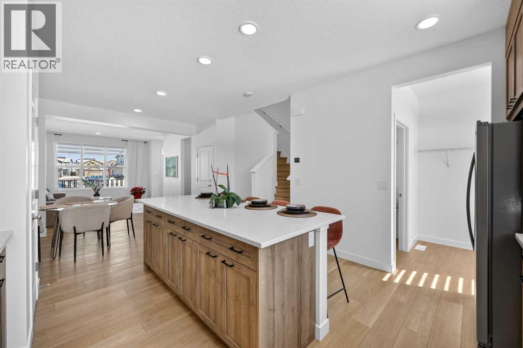 83 Legacy Passage SE