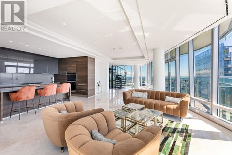 PH3 1151 W GEORGIA STREET Vancouver BC V6E0B3
