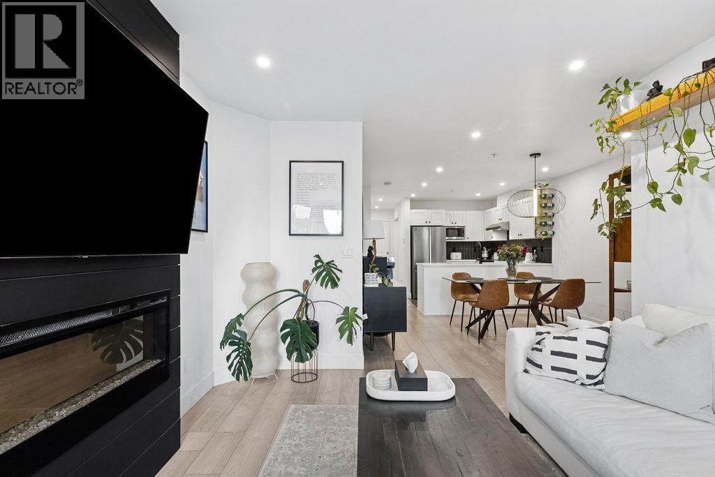 232 4550 FRASER STREET