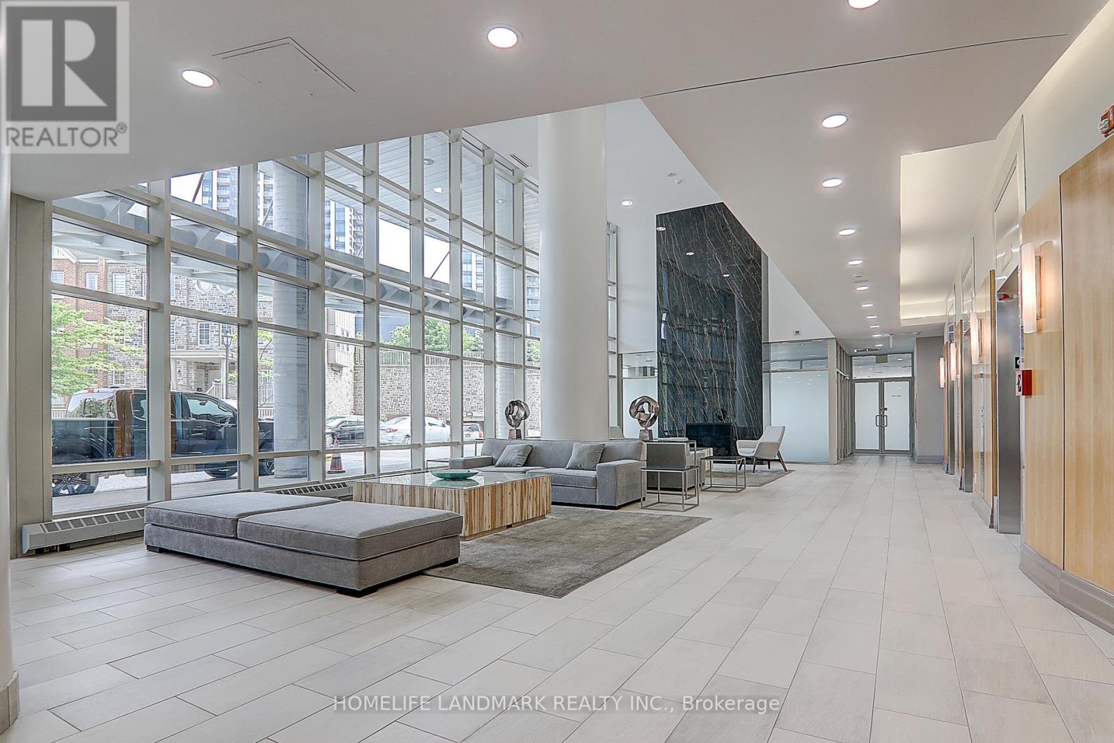 1811 - 15 WINDERMERE AVENUE