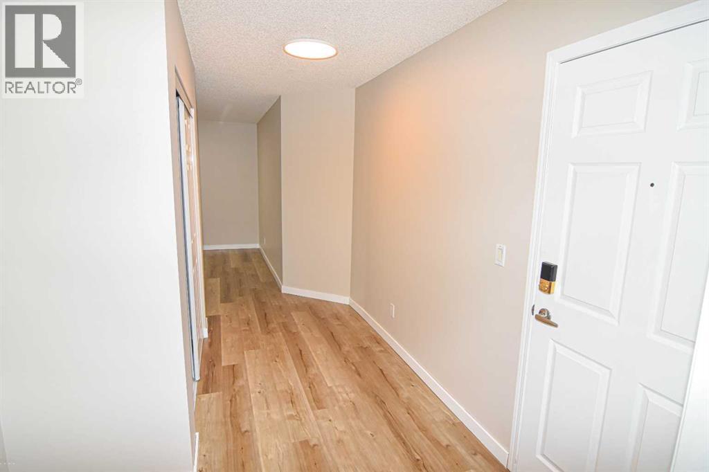 109, 2022 Canyon Meadows Drive SE