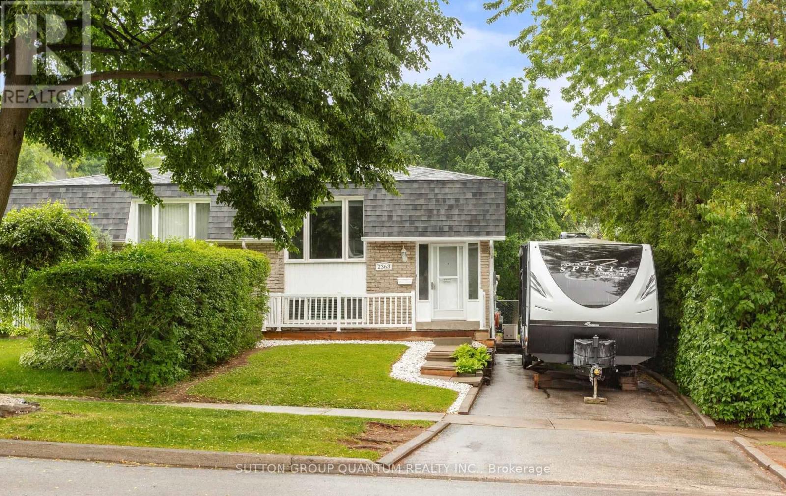 2363 HOLYHEAD DRIVE