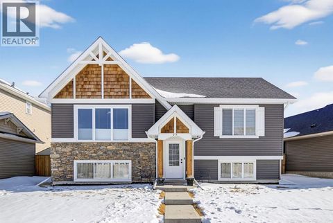 215 George Street Diamond Valley AB T0L2A0