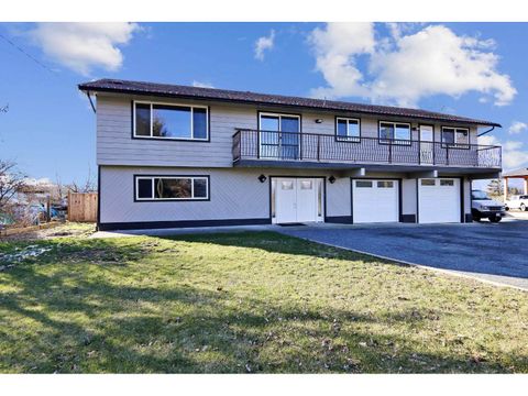 8875 PREST ROAD|East Chilliwack Chilliwack BC V2P8E1