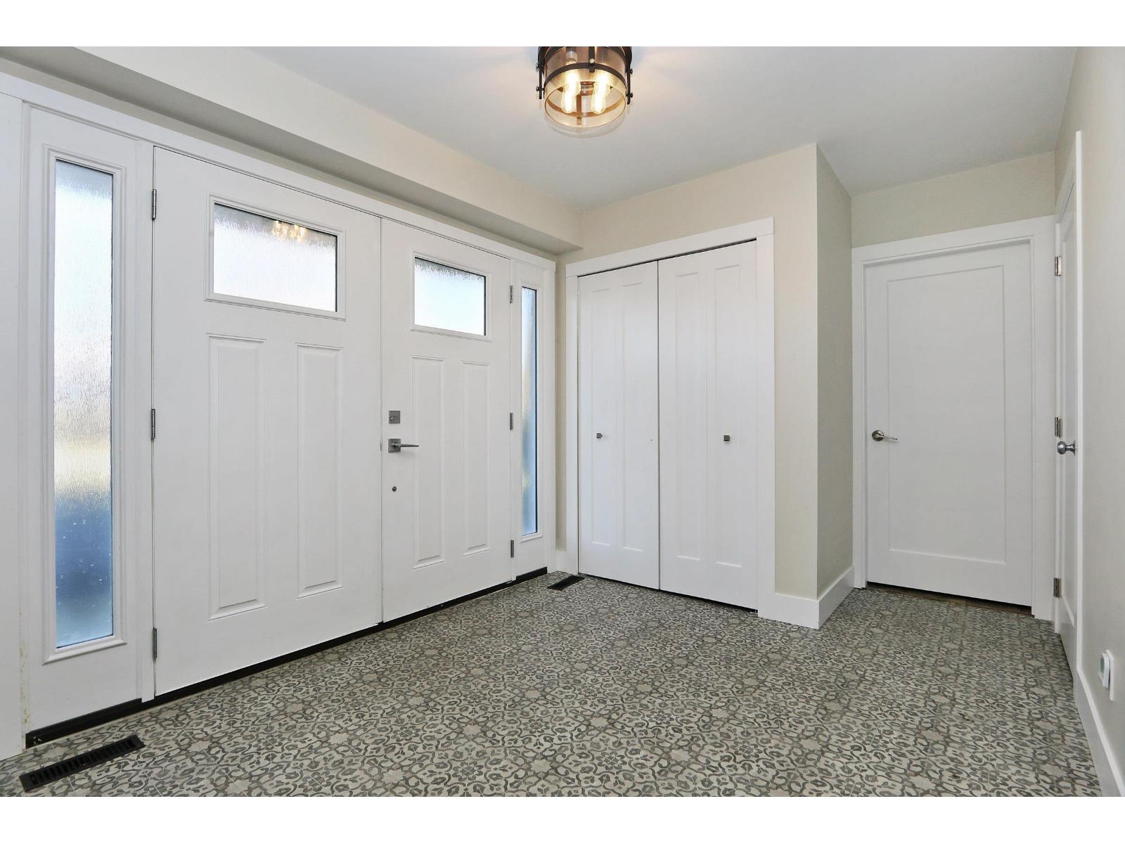 8875 PREST ROAD|East Chilliwack