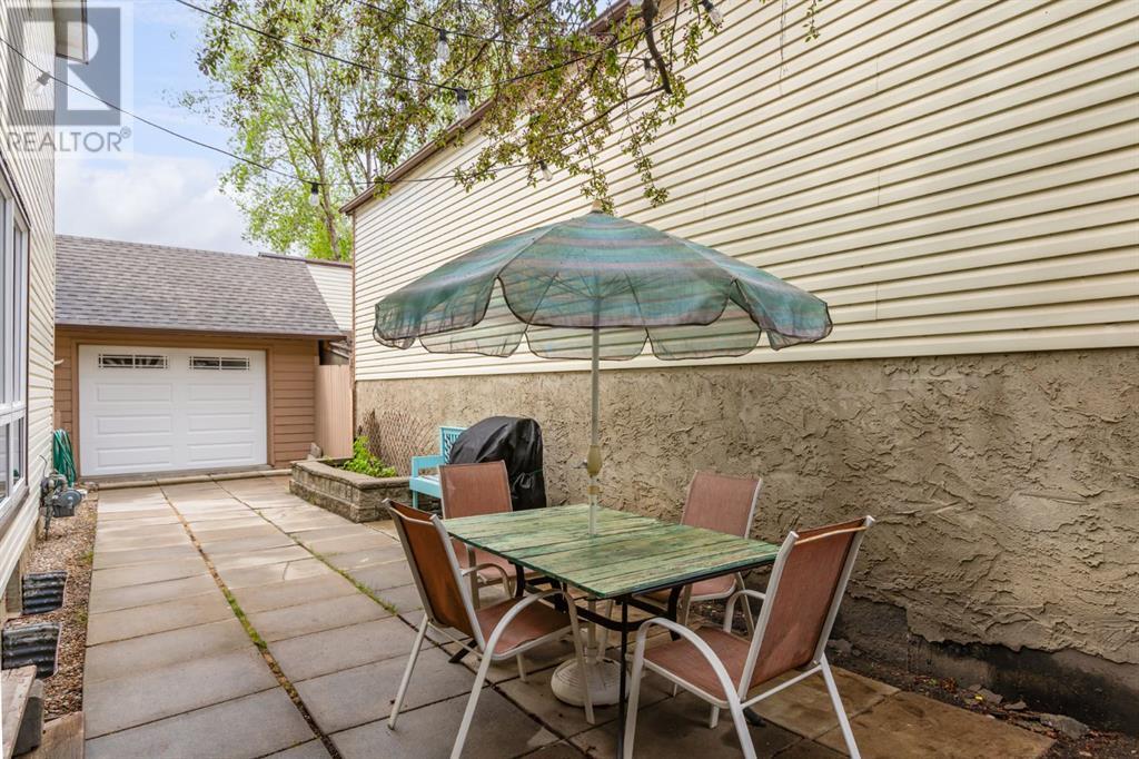 243 Ranchview Court NW
