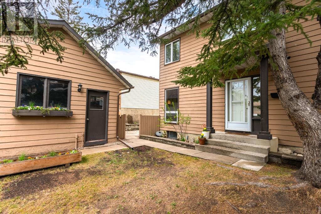 243 Ranchview Court NW