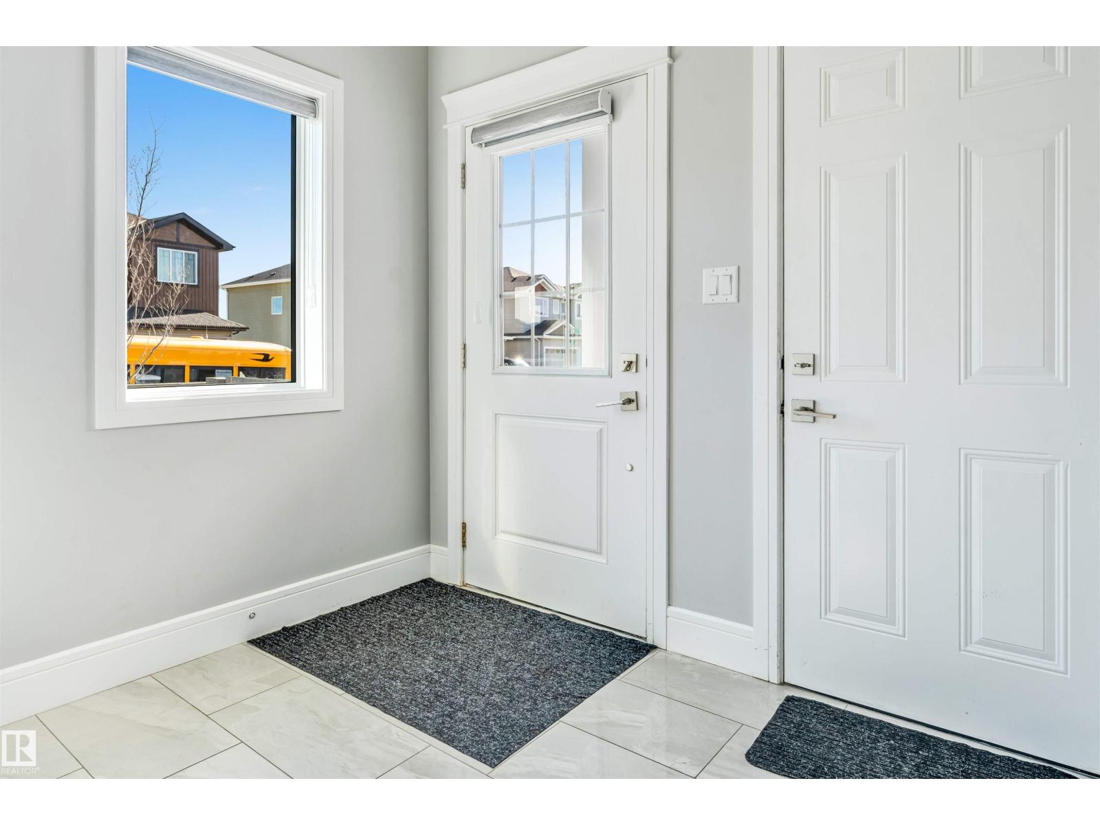 1103 29 ST NW
