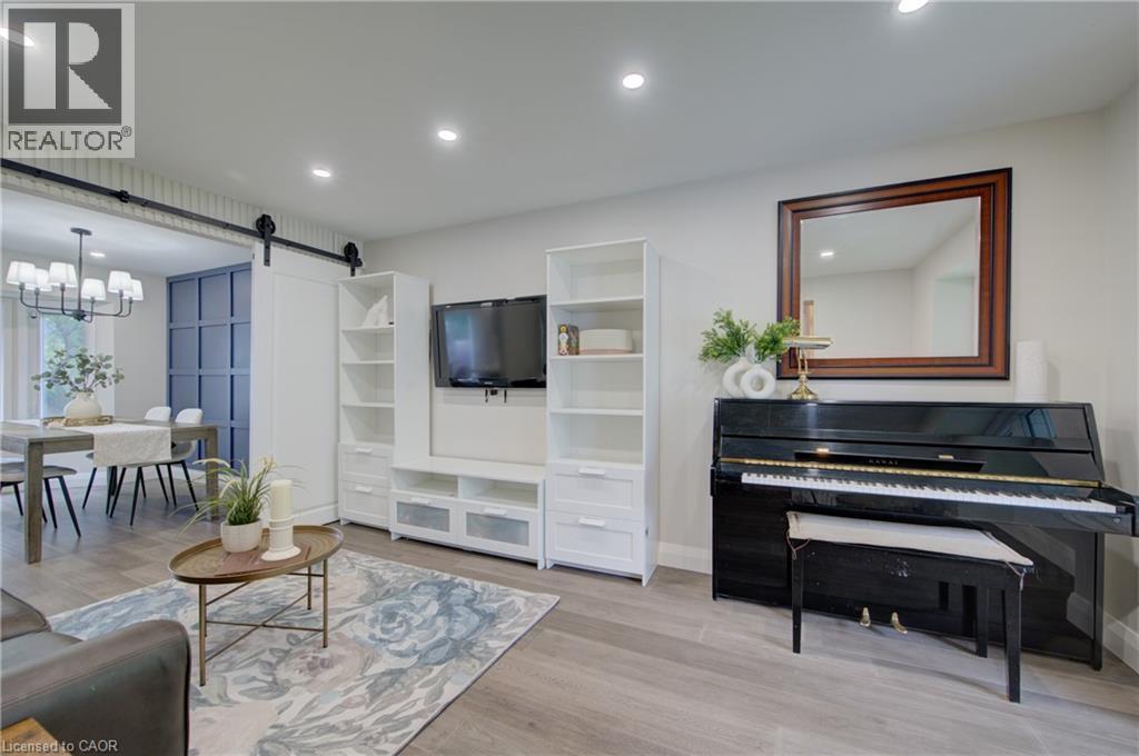 519 WESTVALE Drive