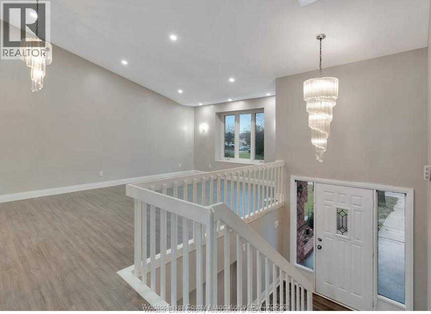 1953 LEPAIN CRESCENT Unit# UPPER