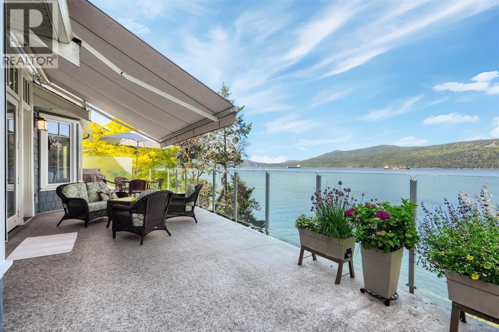 221 Marine Dr