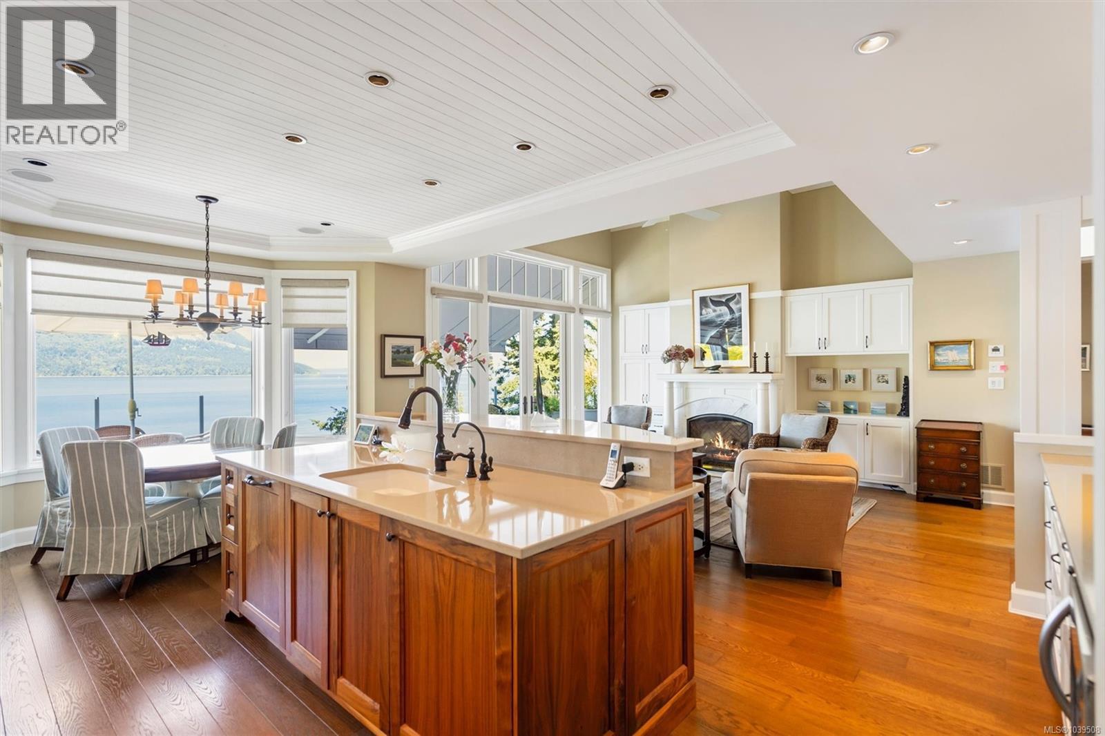 221 Marine Dr