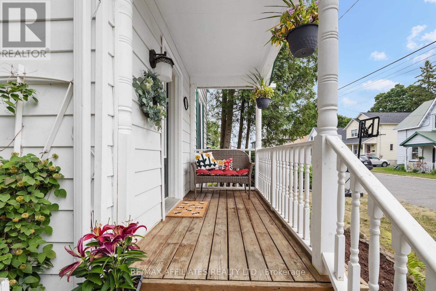 157 KING STREET