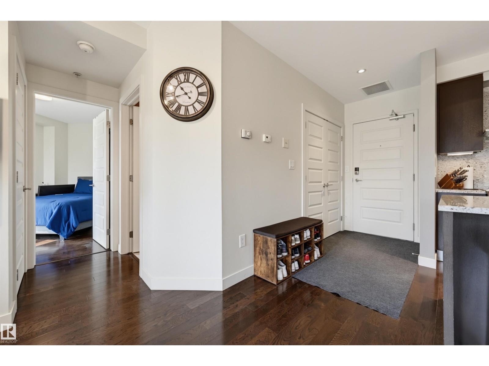 #404 10388 105 ST NW NW