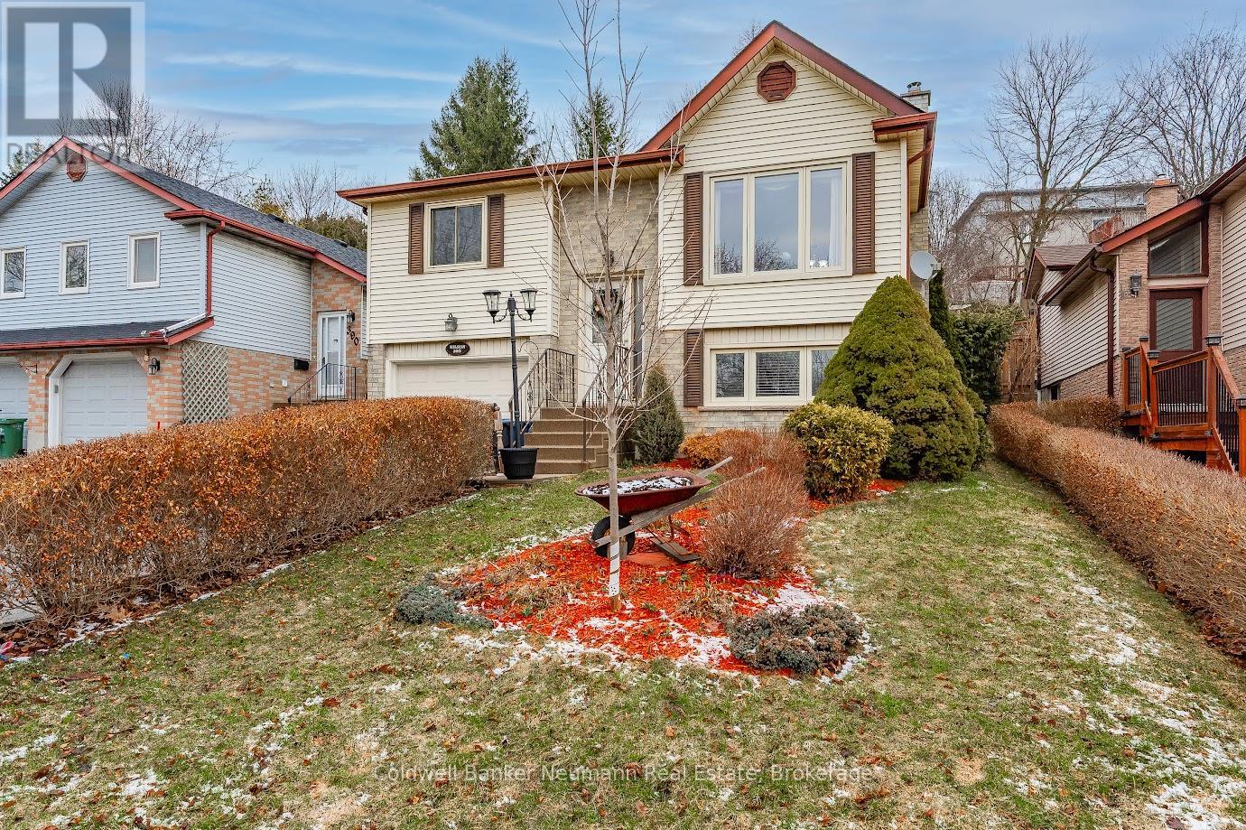 392 IMPERIAL ROAD S