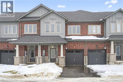 33 ADMIRAL Road Welland ON L3B0H4