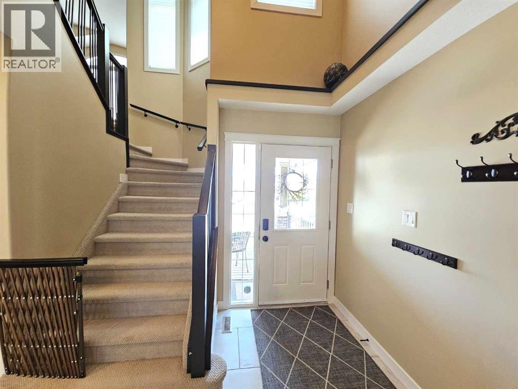 230 Firelight Crescent W