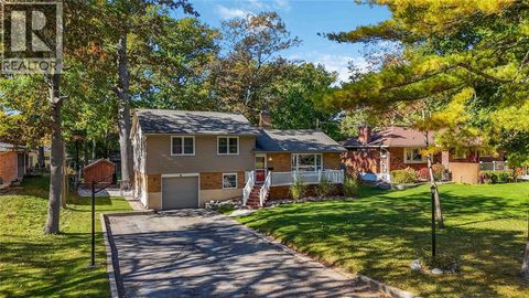 1725 Rutherglen CLOSE Sarnia ON N7S3S2