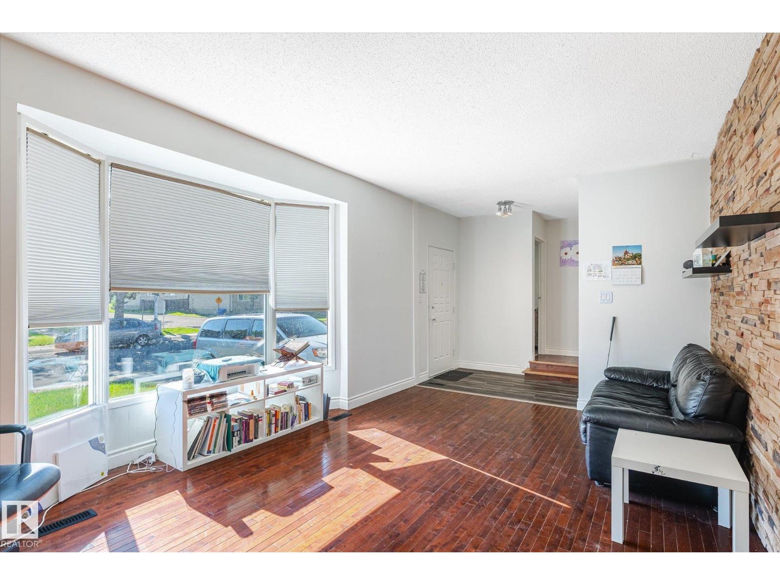 2520 116 ST NW