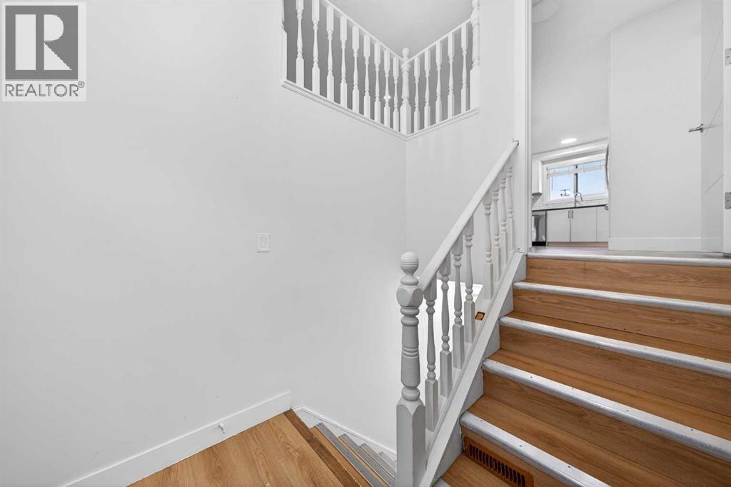 4915 Rundlehorn Drive NE