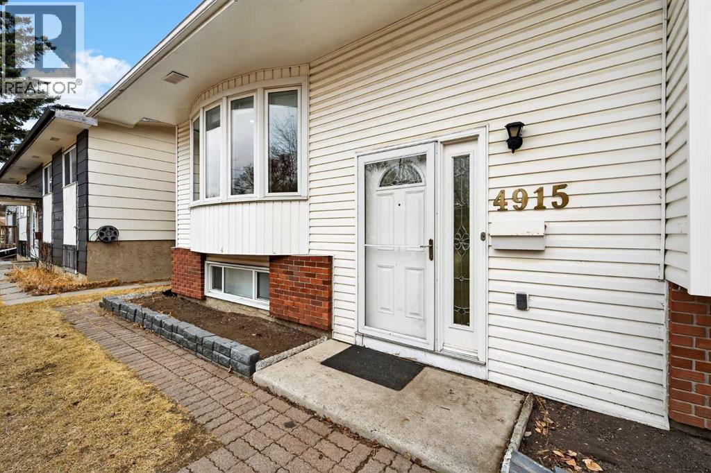 4915 Rundlehorn Drive NE