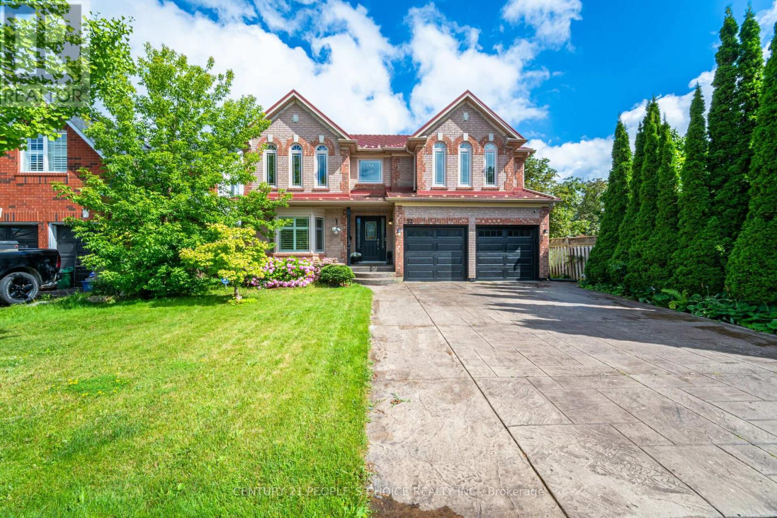 52 CANNING CRESCENT