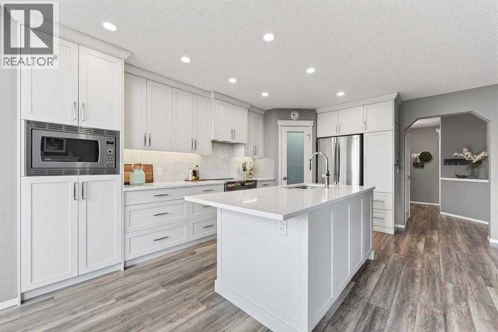 127 Chapalina Crescent SE