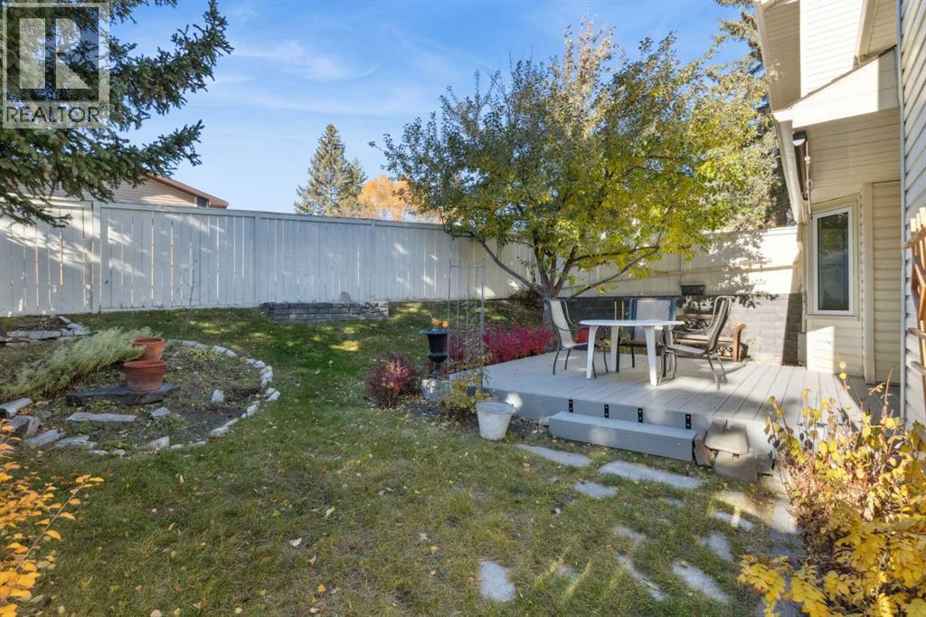 15 Millrise Lane SW