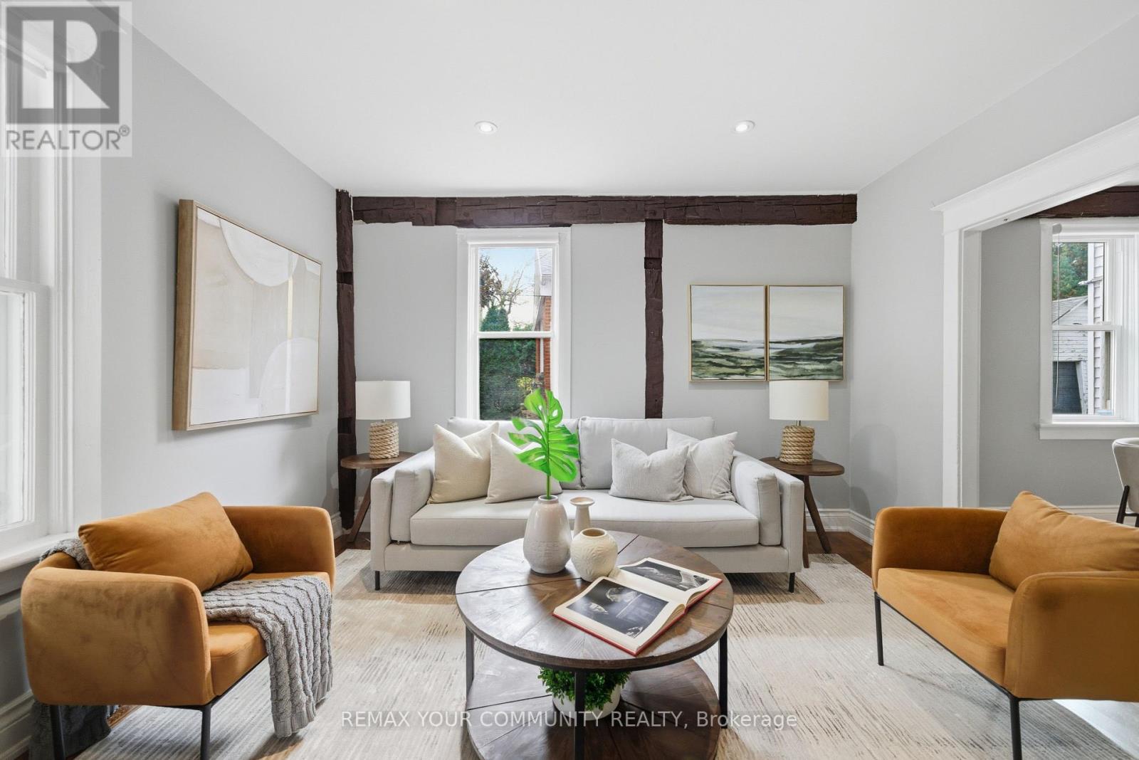 30 ELIZABETH STREET S