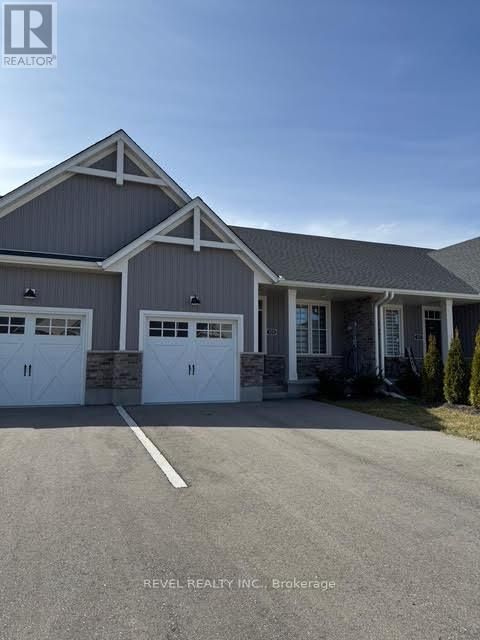 105 LIVINGSTON DRIVE Tillsonburg ON N4G0J3
