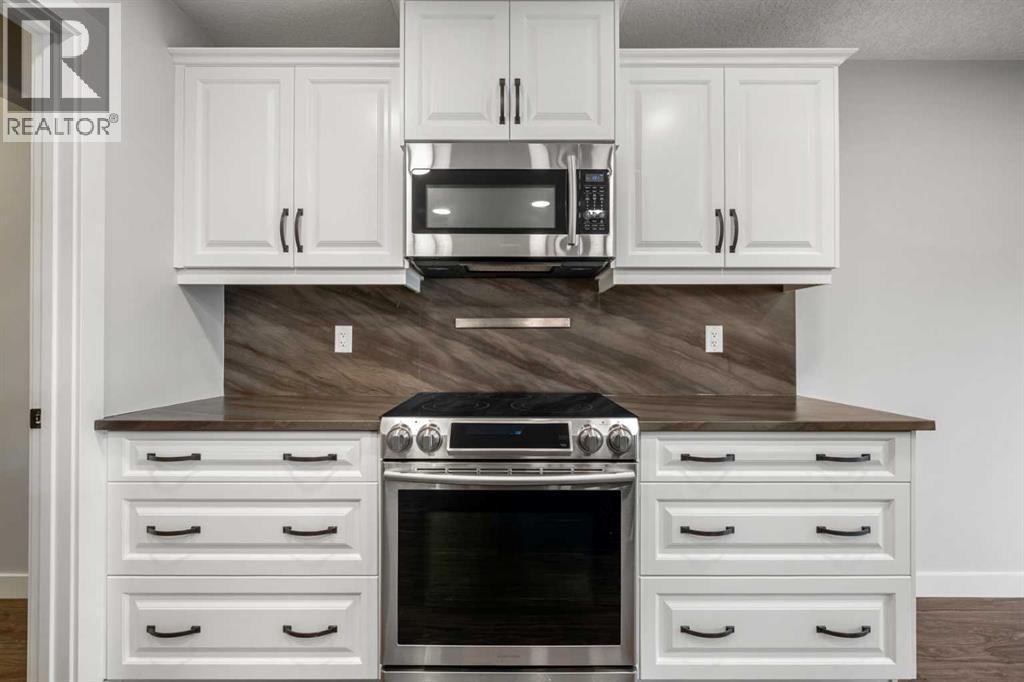 175 Kincora Crescent NW