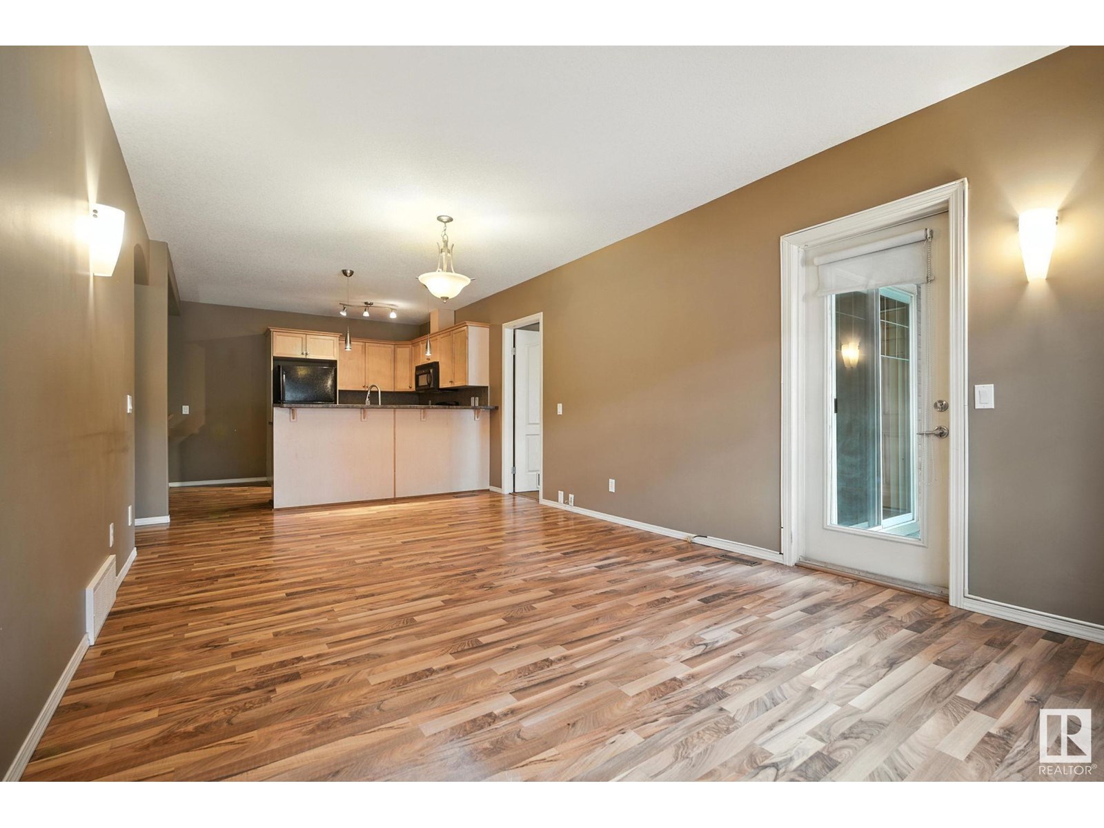 #21 671 SILVER BERRY RD NW NW