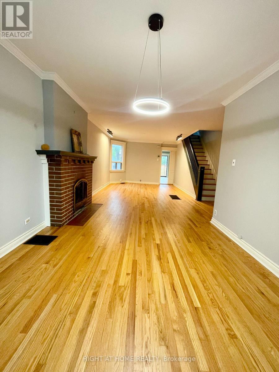 34 WOODINGTON AVENUE